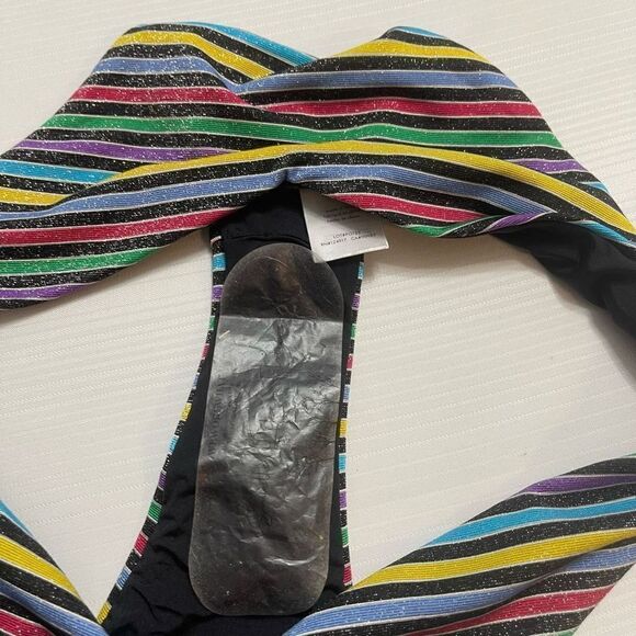 WEWOREWHAT Stripe Bikini Bottoms Size Medium New - Picture 3 of 6